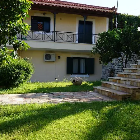 Elaia Houses *